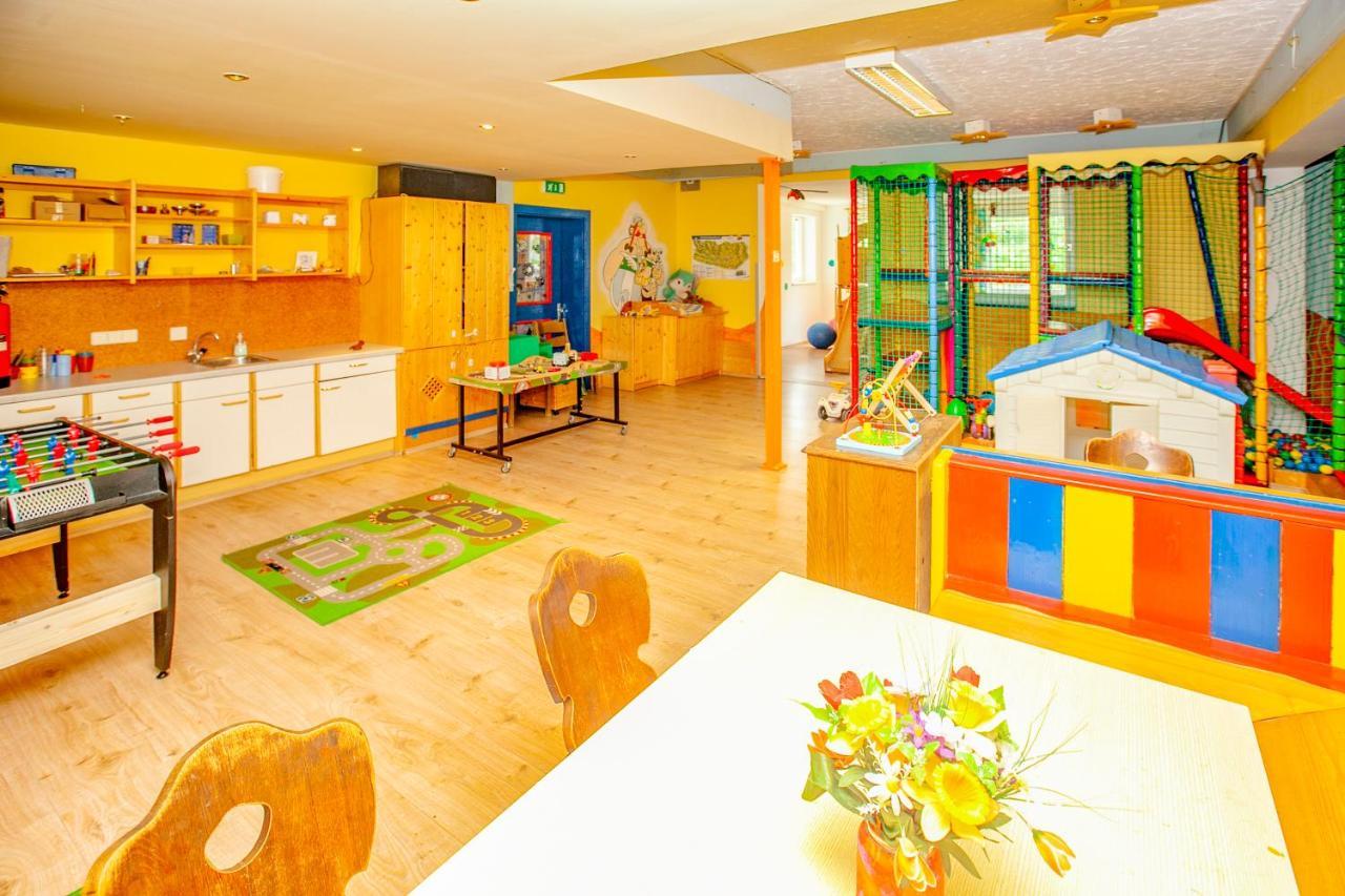 Kinderhotel Schneekonig Patergassen Buitenkant foto